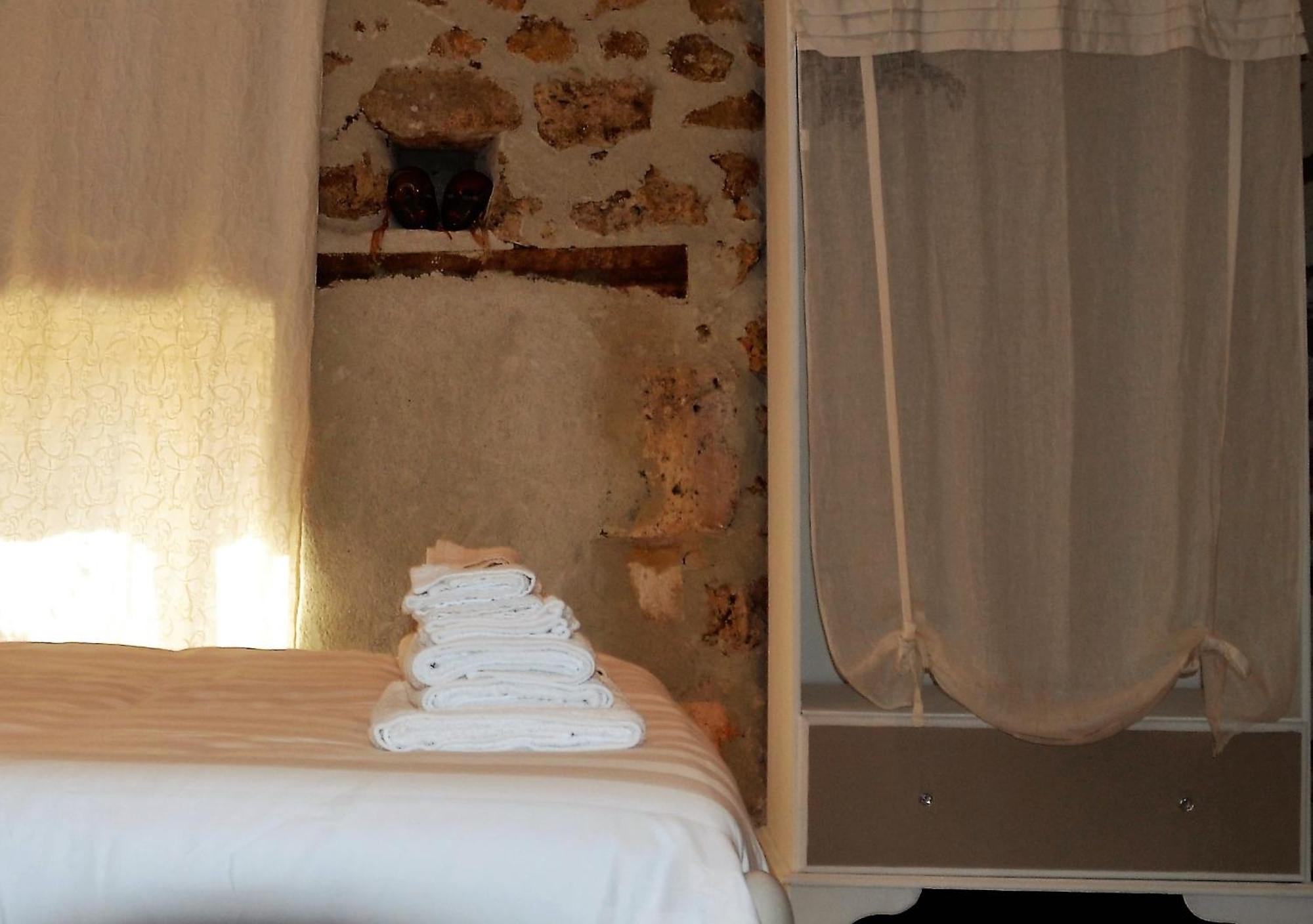 Le Gite Des Chambres De La Grange Cherval Екстериор снимка