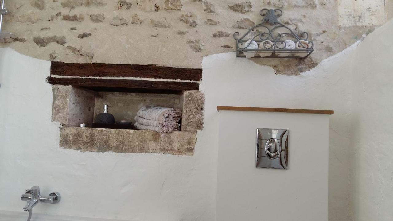 Le Gite Des Chambres De La Grange Cherval Екстериор снимка