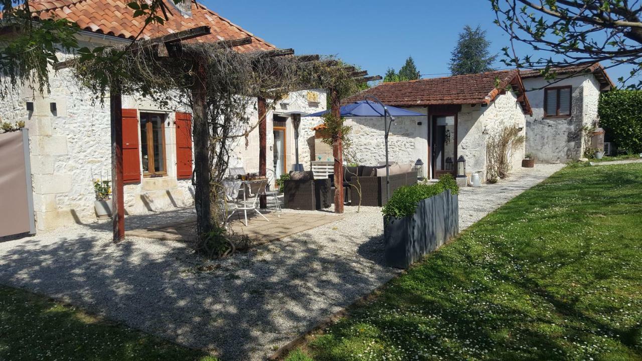 Le Gite Des Chambres De La Grange Cherval Екстериор снимка