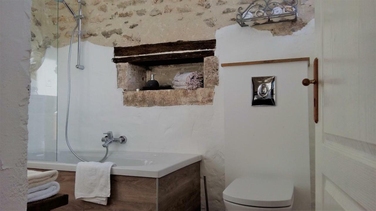 Le Gite Des Chambres De La Grange Cherval Екстериор снимка