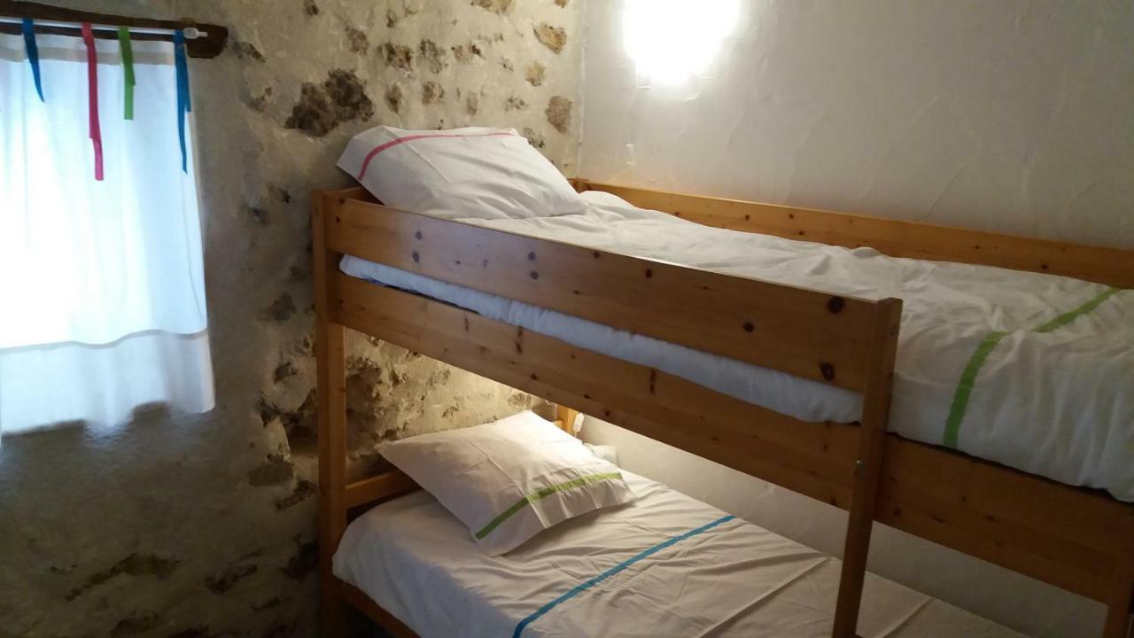Le Gite Des Chambres De La Grange Cherval Екстериор снимка