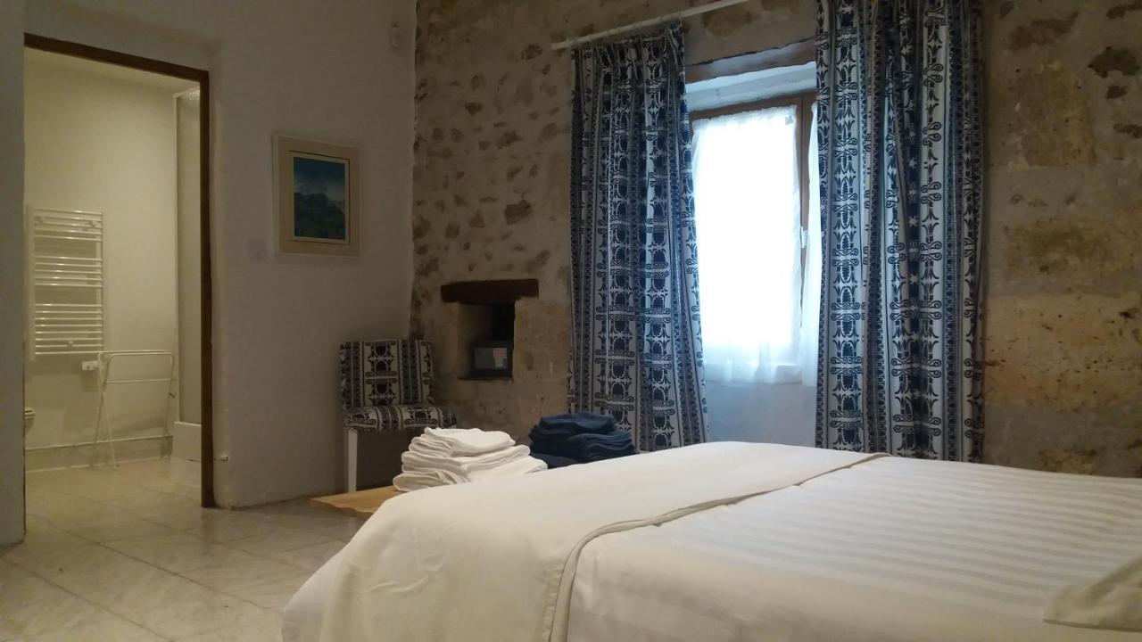 Le Gite Des Chambres De La Grange Cherval Екстериор снимка